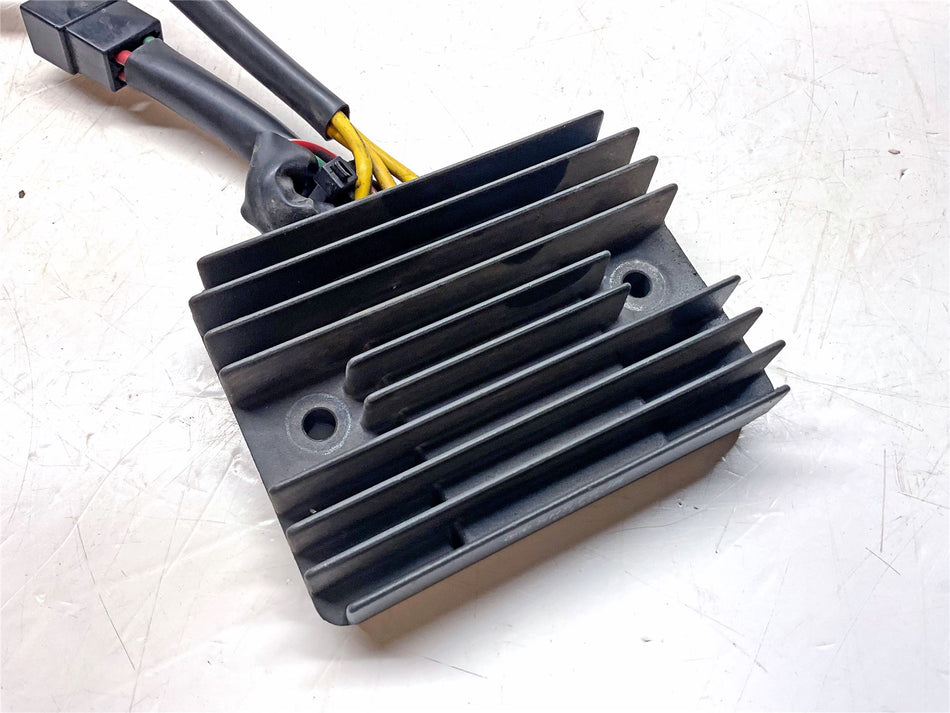 2016 Aprilia Tuono V4 1100 Factory ABS Regulator Rectifier - B043488