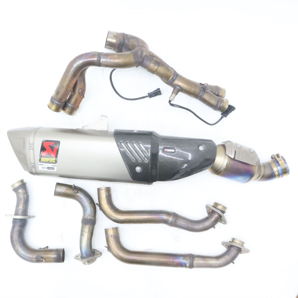 2018 APRILIA RSV 4 RR Akrapovic Titanium System - 2S001050