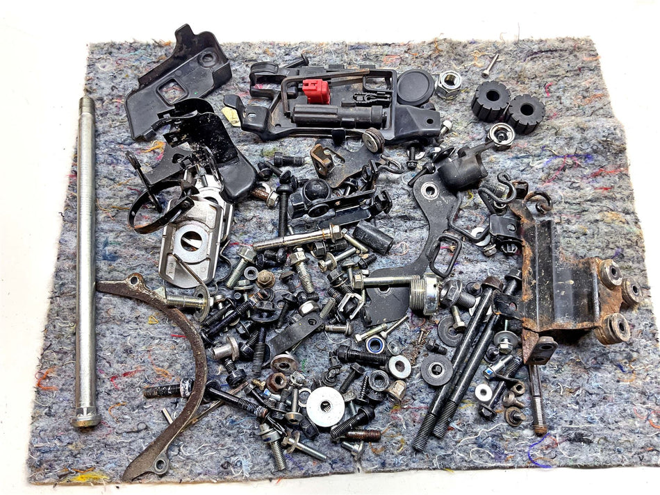 2018 Honda CMX500 REBEL Assorted Nuts, Bolts & Fixings