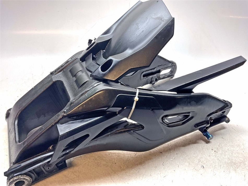 2018 Yamaha MT-10 Swingarm - B672211000