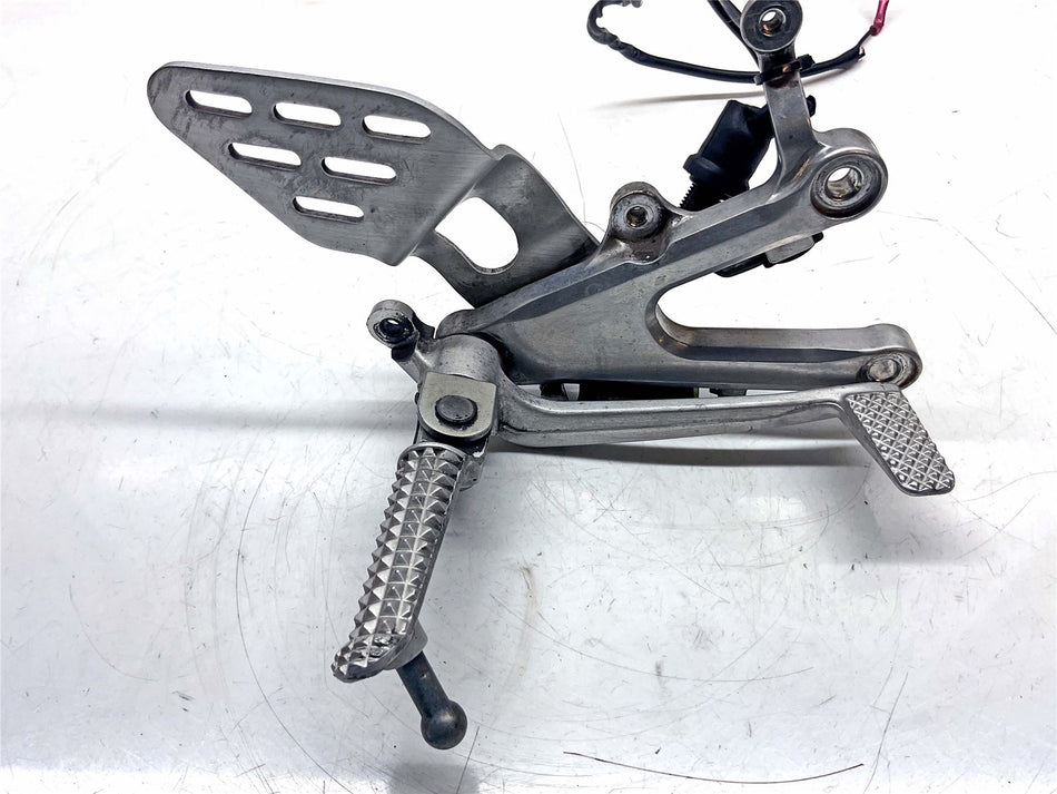2006 Yamaha YZF R6 Right Riders Footrest - 3XV274610200