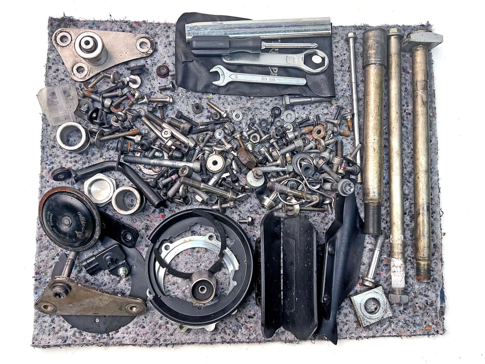2009 Triumph Tiger 1050 Assorted Nuts, Bolts & Fixings