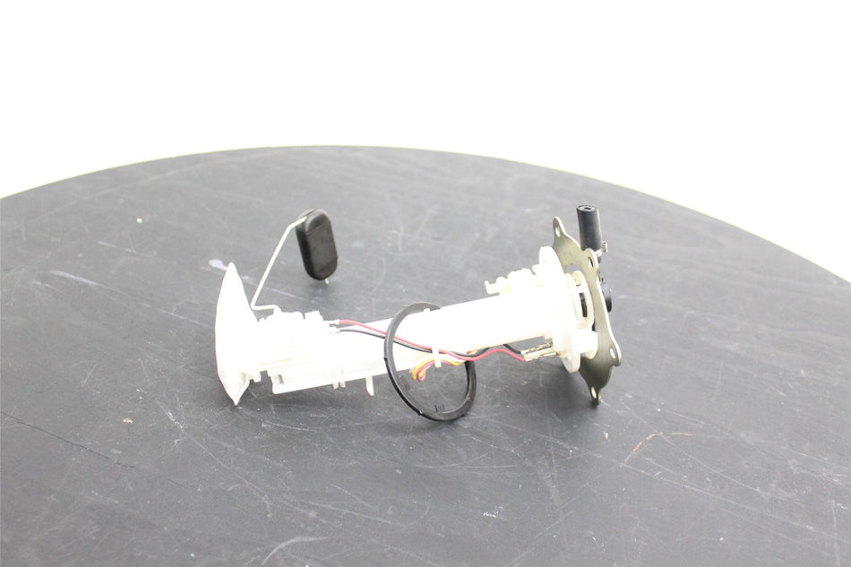 2014-2019 YAMAHA MT-125 Fuel Pump (UK Delivery Only) - 5D7E39074000