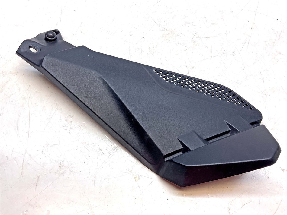 2015 BMW R1200GS Right Side Cover - 46638528676