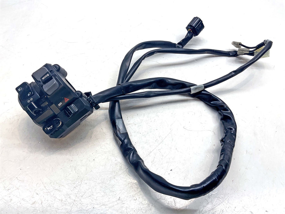 2025 Yamaha YZF R1 Switchgear Left - B3L839690100