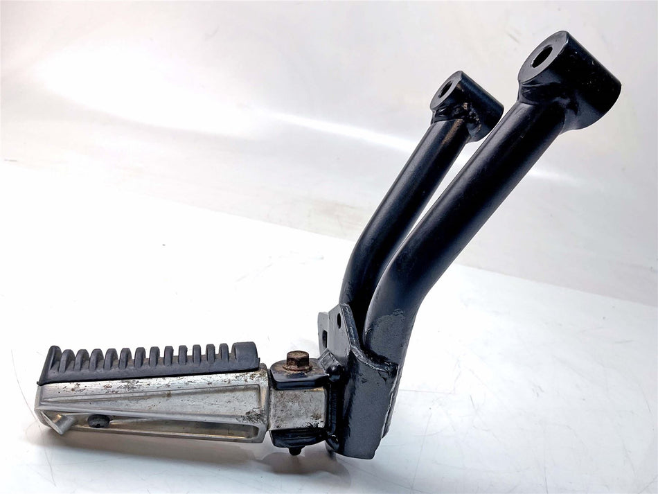2016 Yamaha XT660 Tenere Rear Right Footrest & Hanger - 11D-F742L-01
