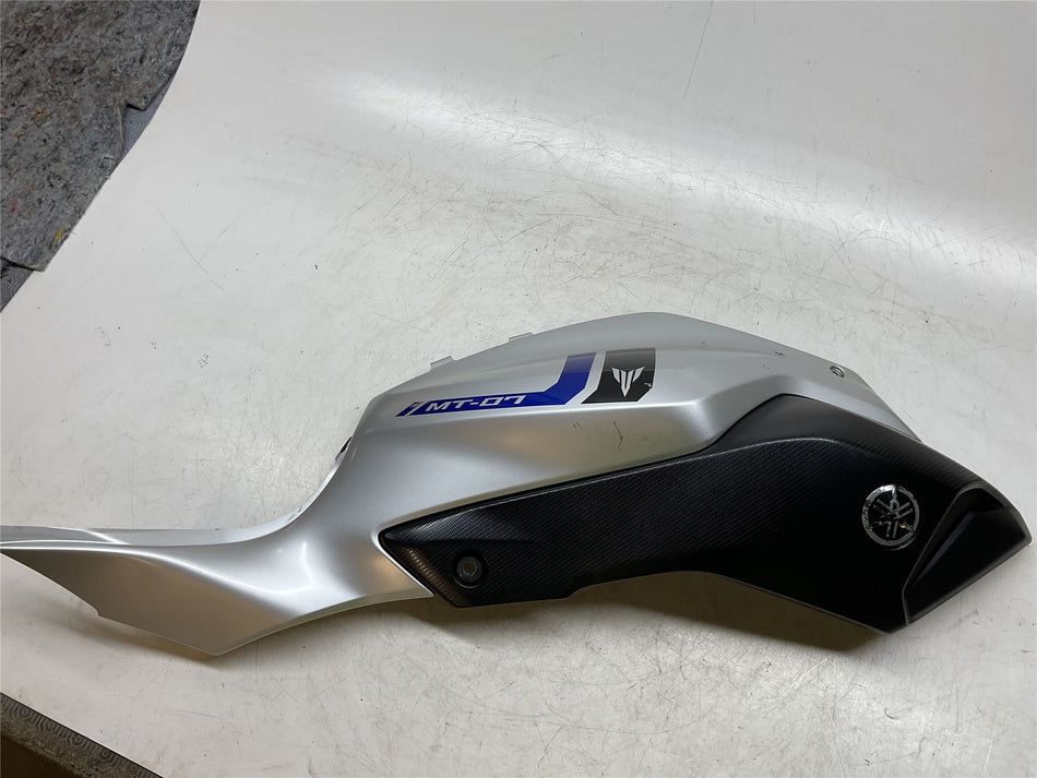 2015 Yamaha MT-07 Right Upper Side Fairing - 1WS2413900P6