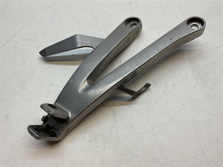 2012 Honda CBR600RR Rear Right Footrest Hanger - 284848307344
