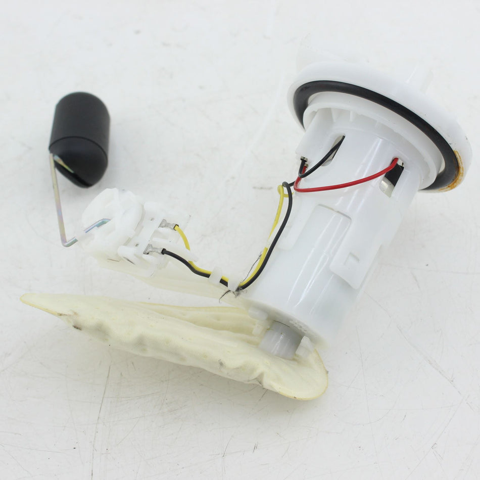 2023 SUZUKI UN 125 AVENIS Fuel Pump  - 15100-02L02