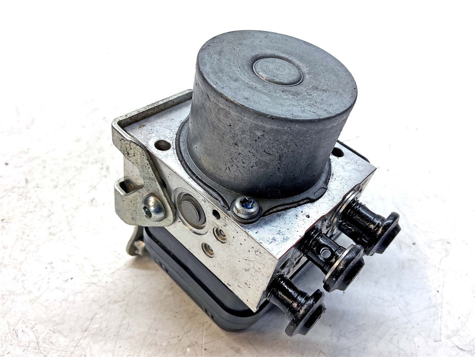 2017 Yamaha MT-09 ABS Pump - B508593009