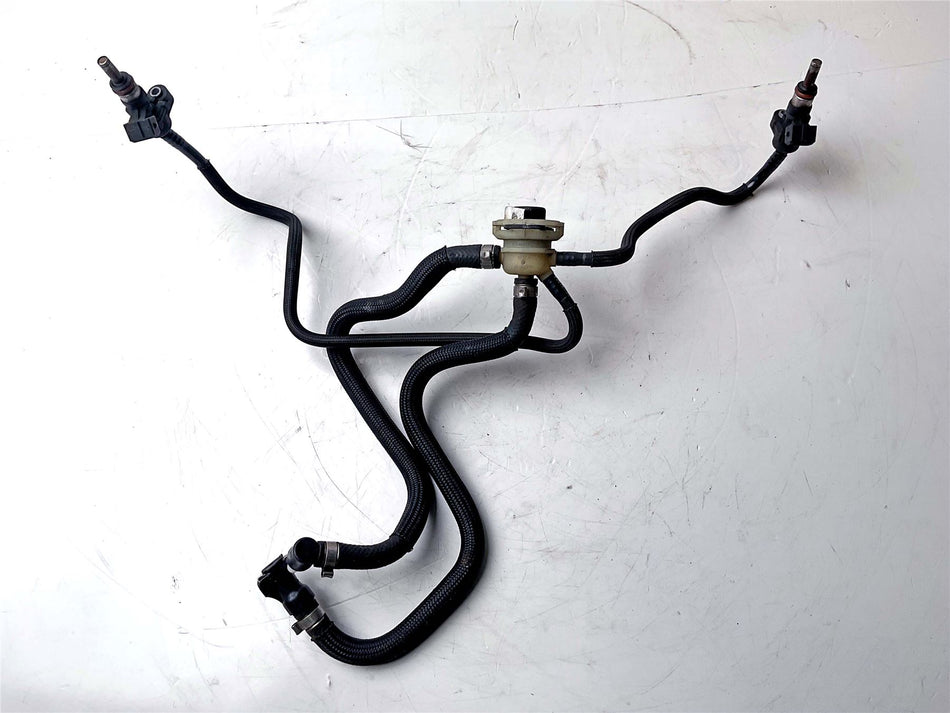 2017 BMW R Nine T Fuel Distributor / Hoses / Injectors  - 13538543953