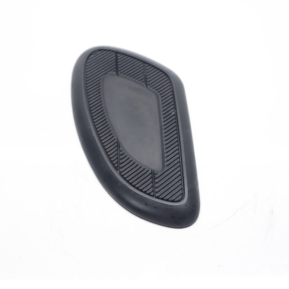 2016 TRIUMPH BONNEVILLE T120 BLACK RH Fuel Tank Knee Pad - T2404996