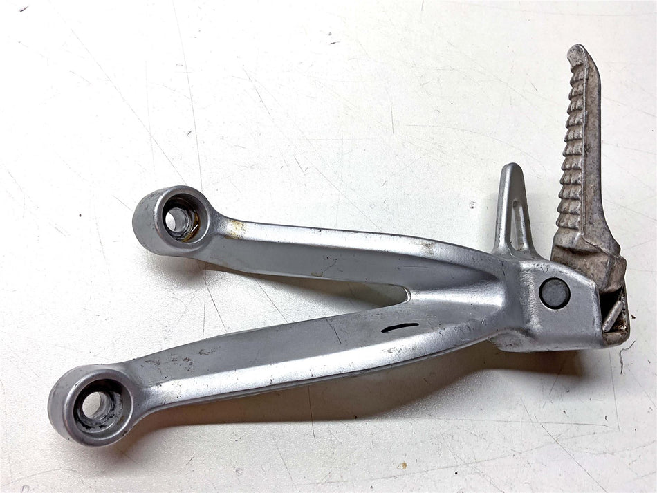 2002 Suzuki GSX-R600 Rear Left Footrest & Hanger - 4370035F00000