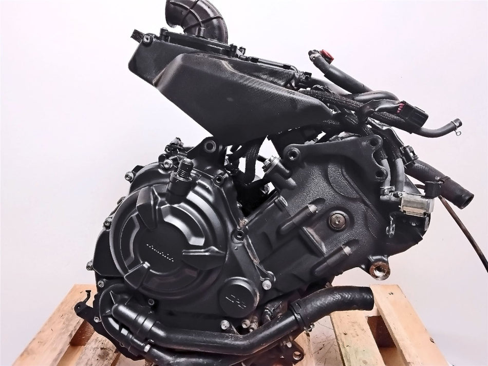2024 Yamaha YZF R7 Complete Engine - 3,315 Miles - Runs No Faults - B58702