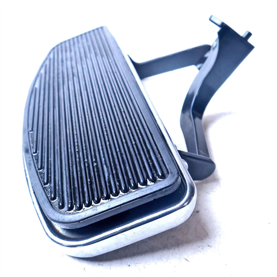 2017 Harley-Davidson Road King FLHR Fight Front Footrest - 50622-09A