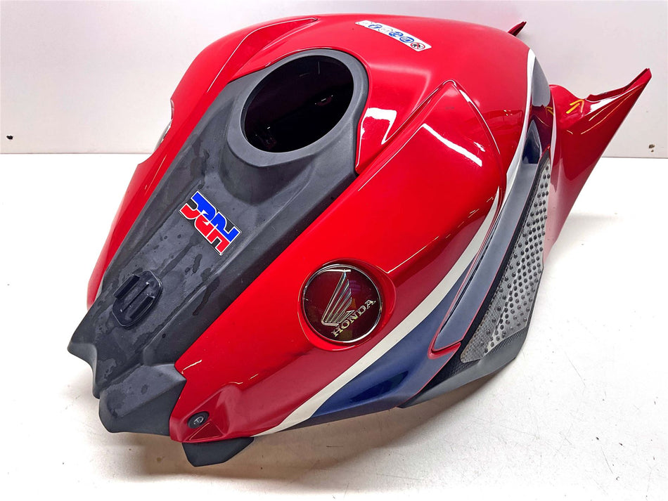 2018 Honda CBR1000RR Fireblade SP Tank Cover - 83150MKFDK0ZC