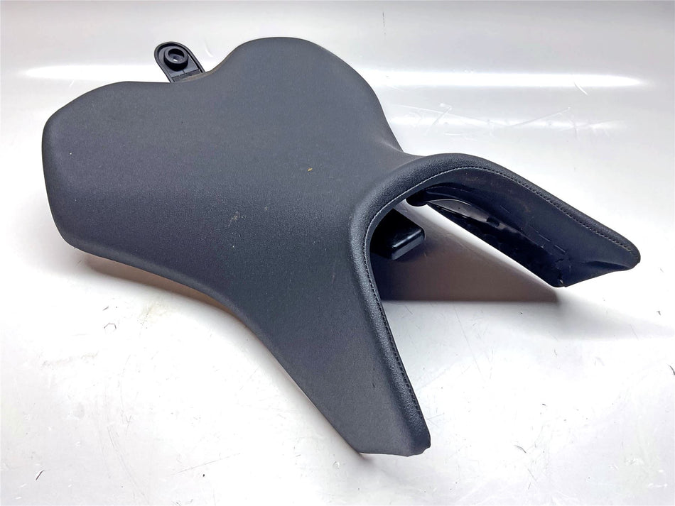2023 Suzuki GSX-8S Front Seat - 4510025L20QZF