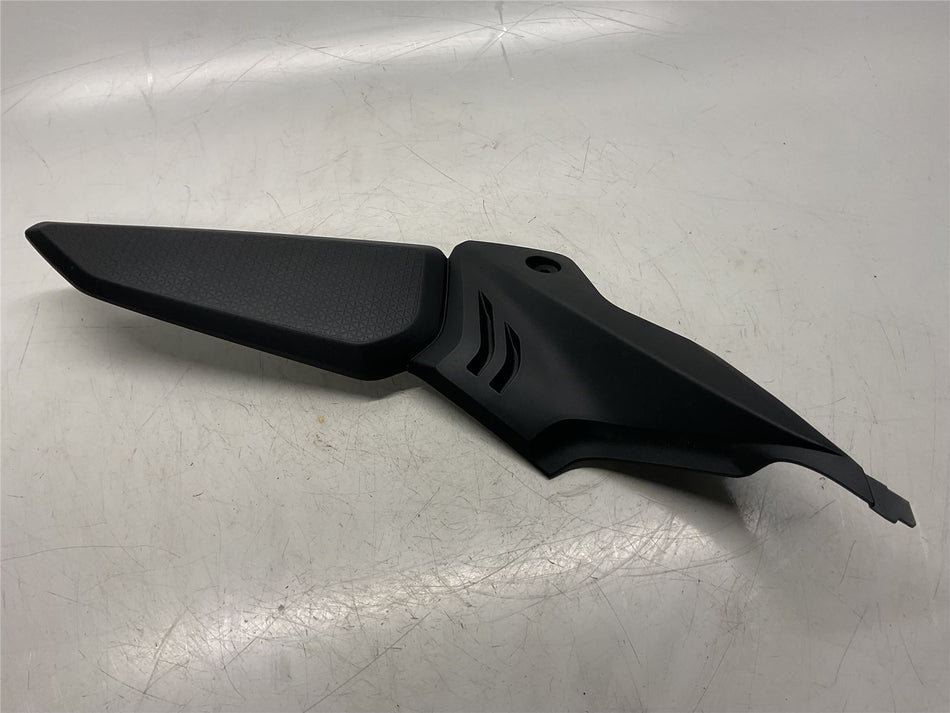 2024 HONDA CB650 Right Side Cover - 83500MKYD50