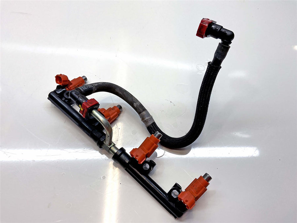 2015 Kawasaki Ninja 1000SX ZX1000 Fuel Injector Rail - 490330012