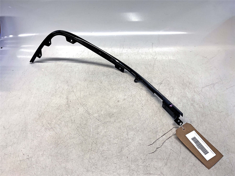 2024 Piaggio Vespa GTS 300 SUPERSPORT Right Upper Body Trim - 1B00964500090