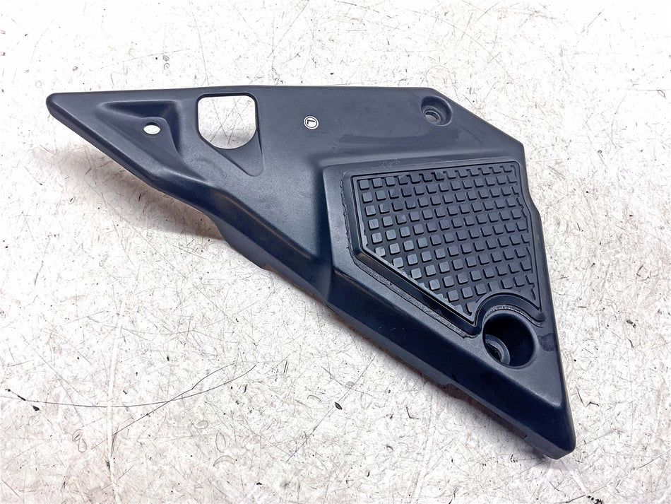 2020 Yamaha Tenere 700 XTZ07 Left Side Cover - BW3F171100