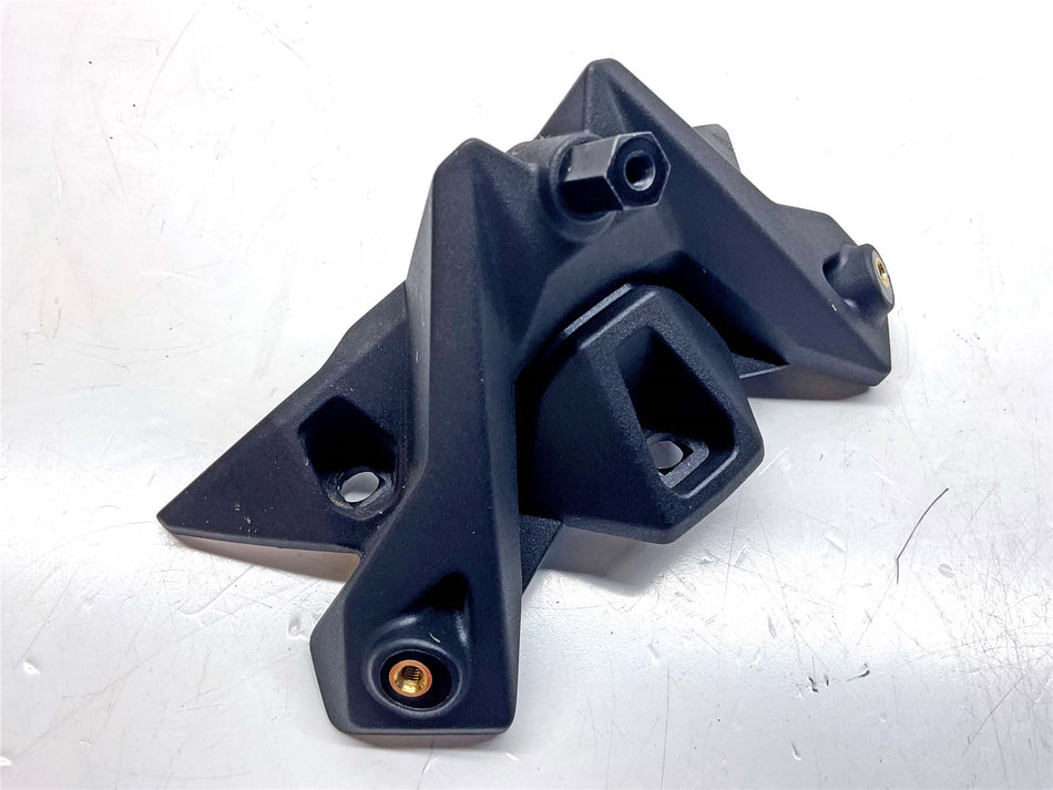 2025 BMW M1000R Front Scrreen Mount - 46638393613