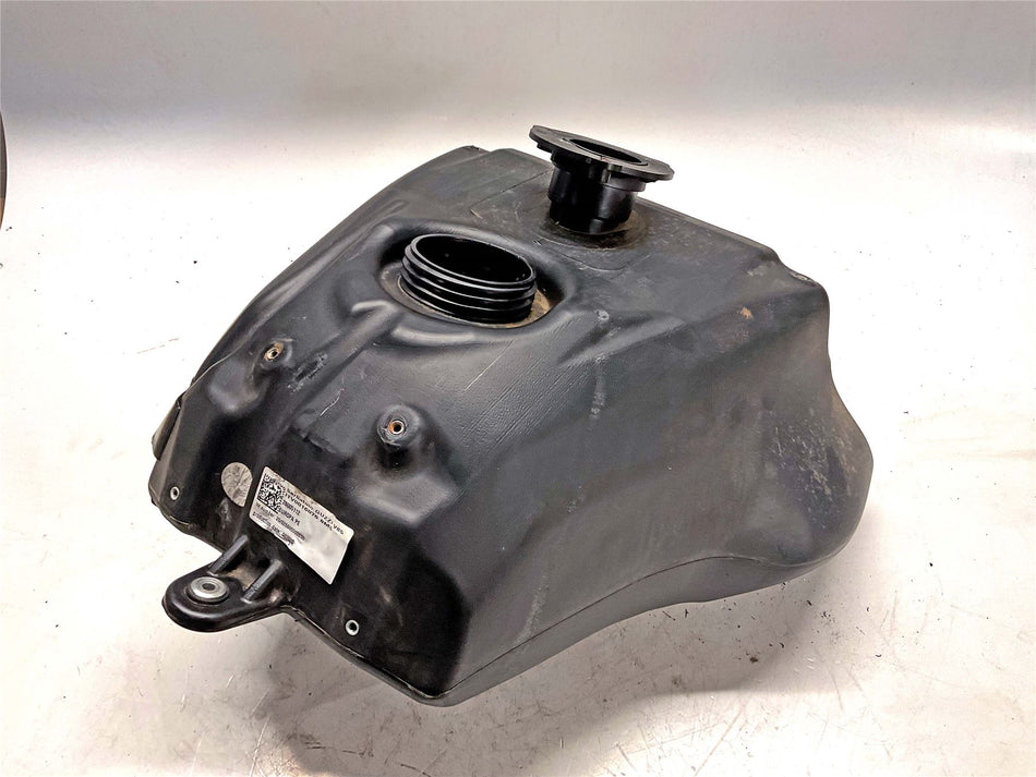 2021 Moto Guzzi V85 TT Travel E4 Fuel Tank