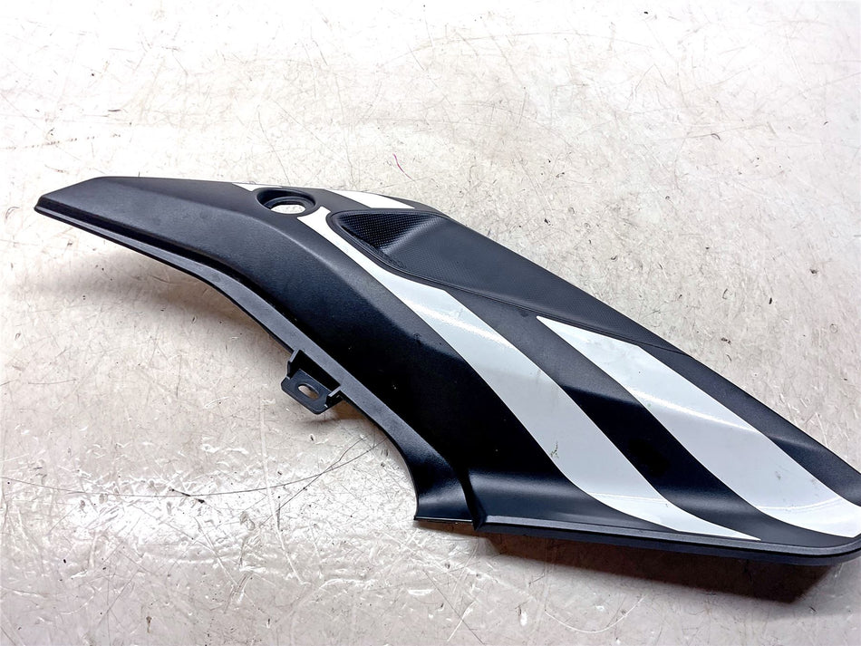 2025 Triumph Trident 660 Left Hand Side Panel - T2313231