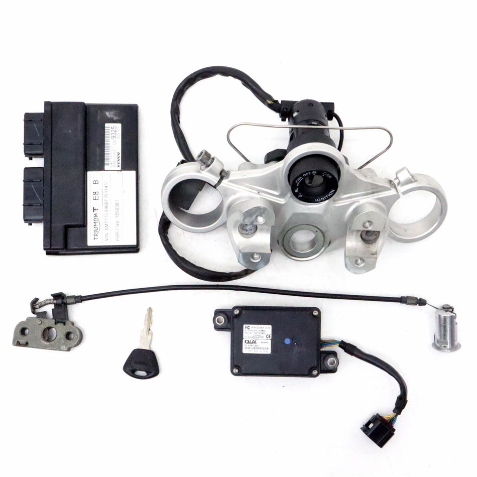 2015 TRIUMPH STREET TRIPLE RX Lockset & ECU - T2505606