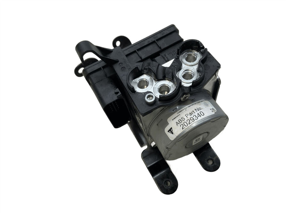 2026 Triumph Street Triple RS ABS Pump Module 2029340