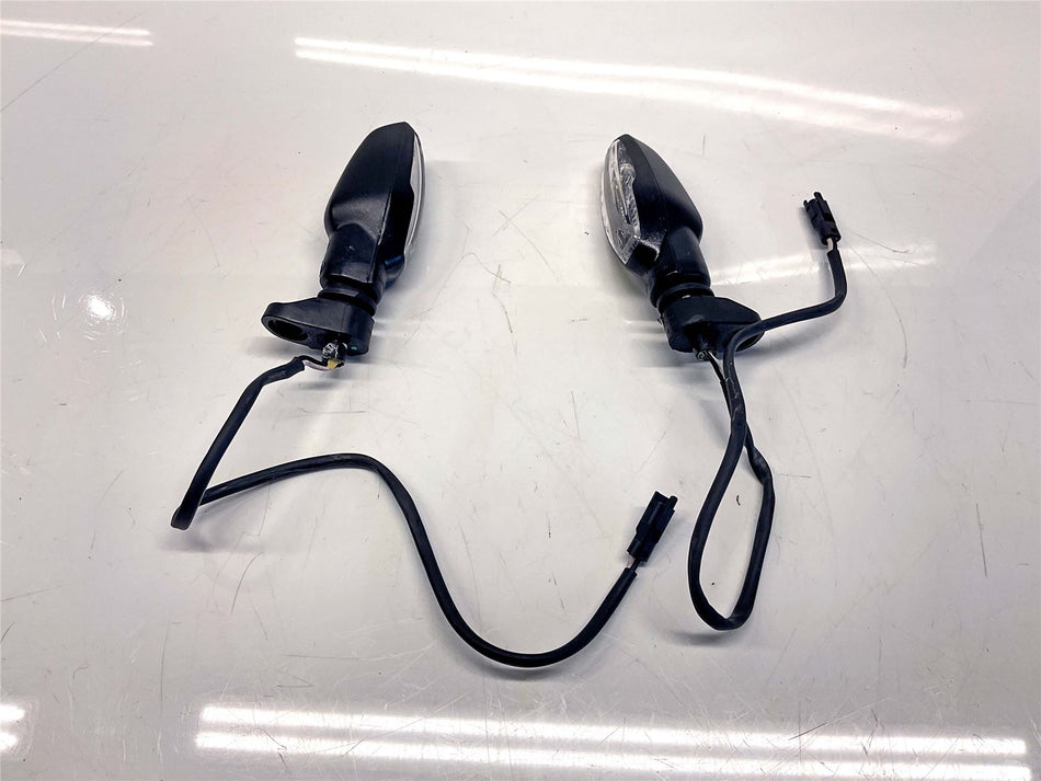 2025 Triumph Speed Triple 1200 RS LHF/RHF Indicators - T2701494