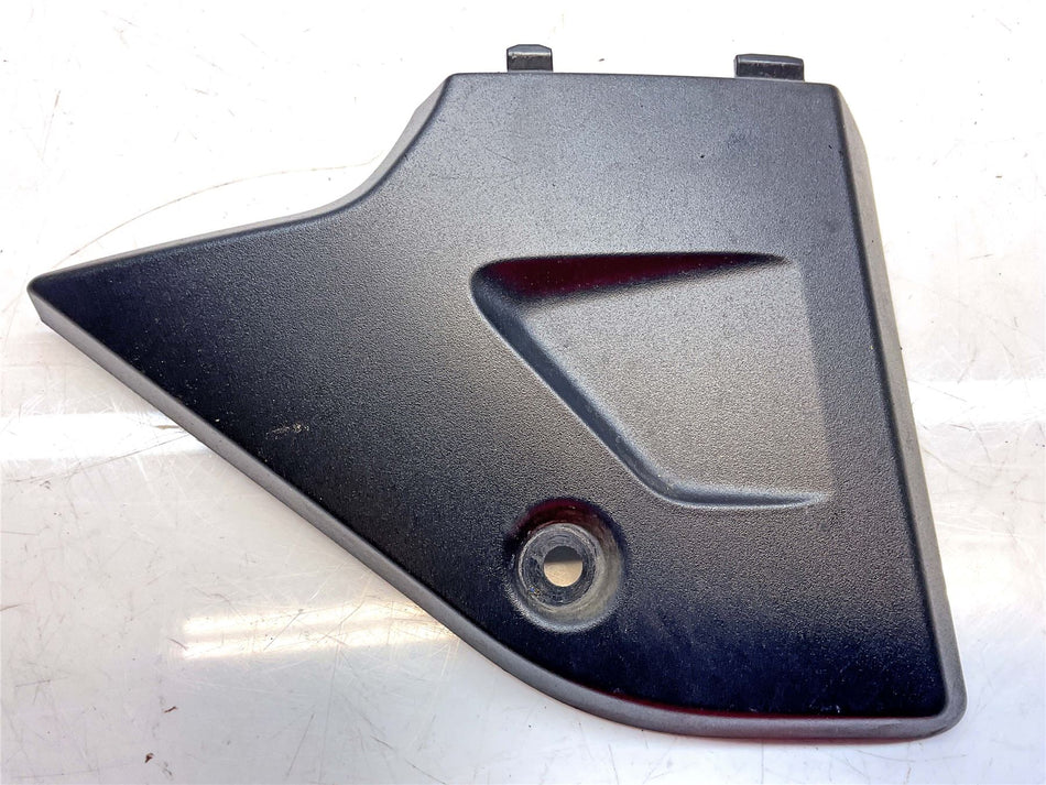 2021 Triumph Tiger 900 GT Pro Rad Cowl Finisher Right - T2311710