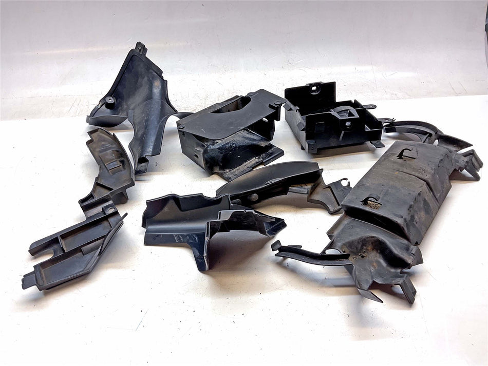 2006 Yamaha FJR1300A Assorted Plastic Mounts and Trims