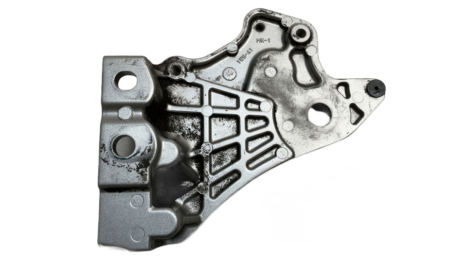 2014 Yamaha MT-07 Front Right Footrest Hanger 1WSA1