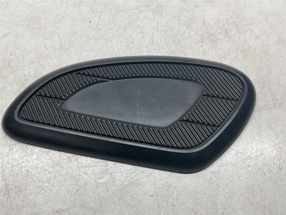 2024 Triumph Bonneville T100 Left Fuel Tank Knee Pad - T2404892