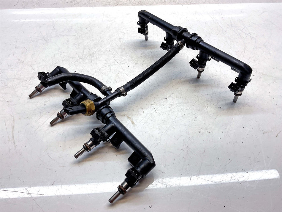 2014 BMW S1000RR Injectors and Fuel Rails