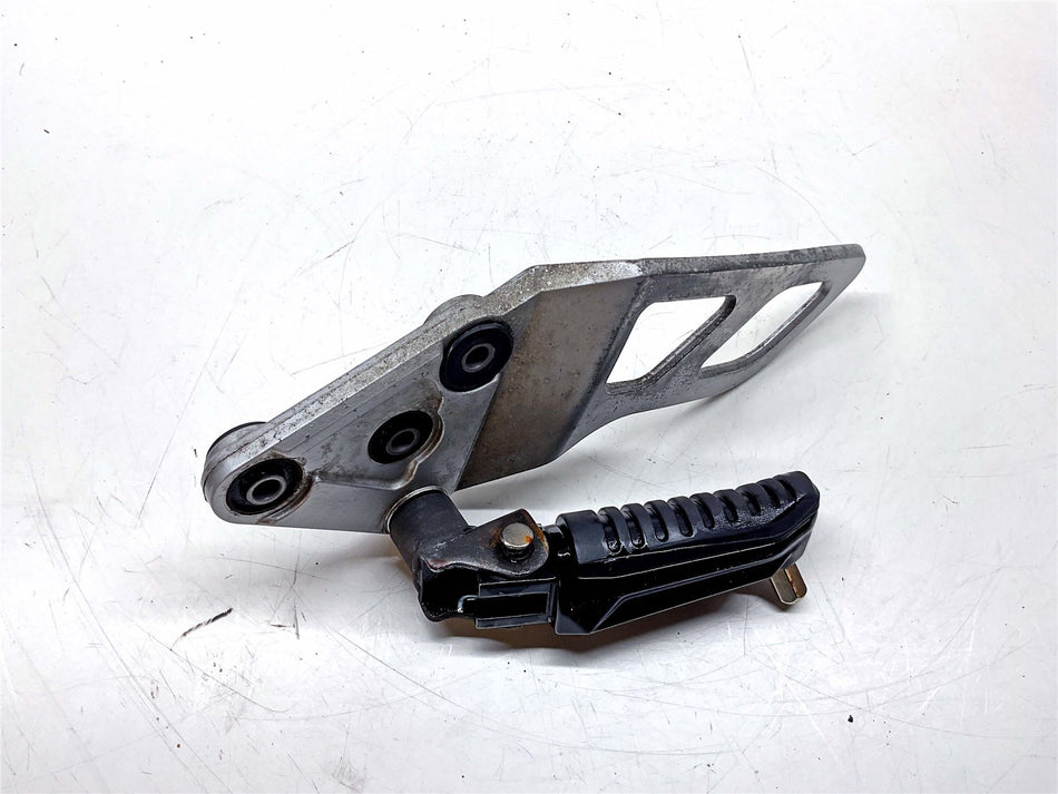 2010 Suzuki GSX650F Front Left Footrest & Hanger - 43521-38G00-000