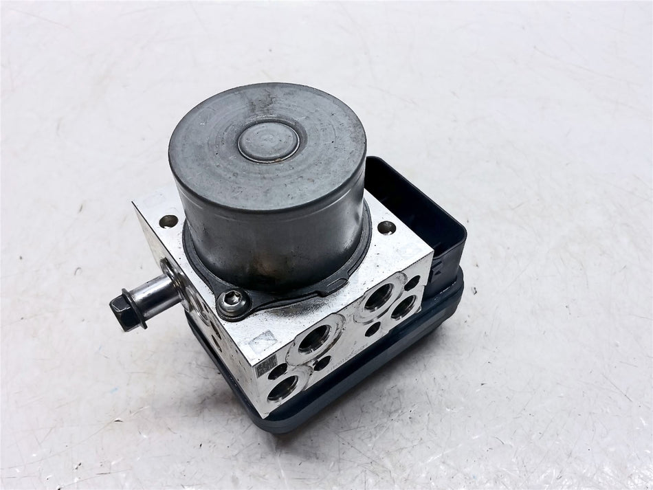 2024 Yamaha YZF R7 ABS Modulator Pump - BEB859300700