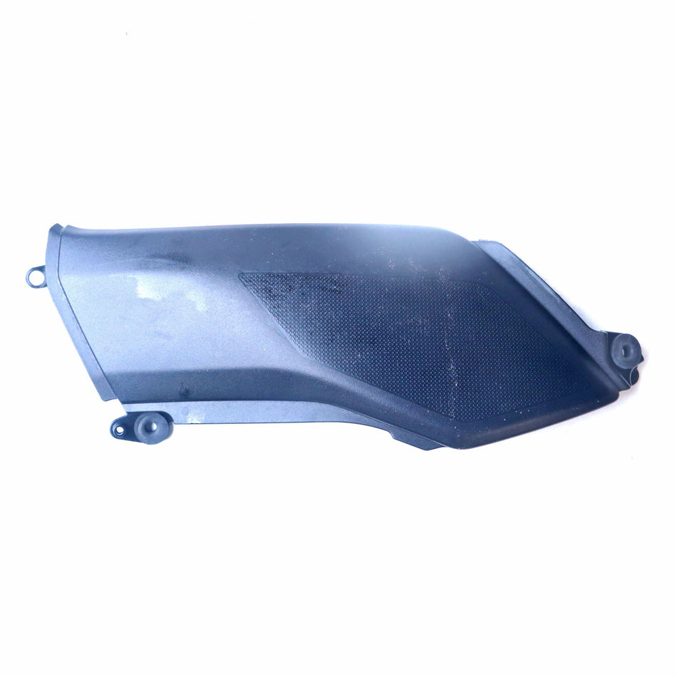 2018 Kawasaki Z900 ZR900 Right Knee Grip Panel - 140930668