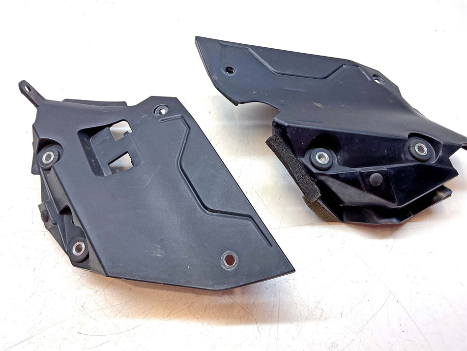 2015 Yamaha MT-09 Left & Right Side Cover Stays - 1RC2172E0000