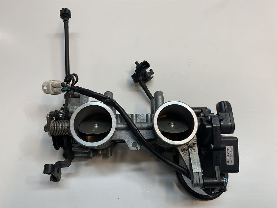 2015 Kawasaki ER-6f Throttle Bodies - 1126 Miles - 161630713