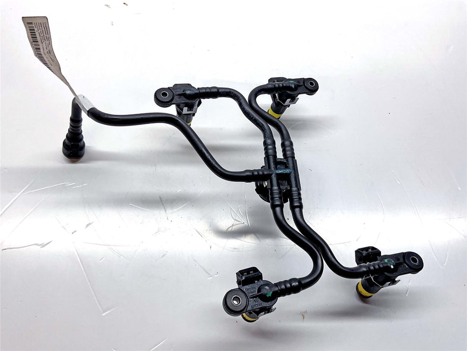 2020 Ducati Streetfighter V4 S Upper Fuel Pipe & Injectors - 59024133B