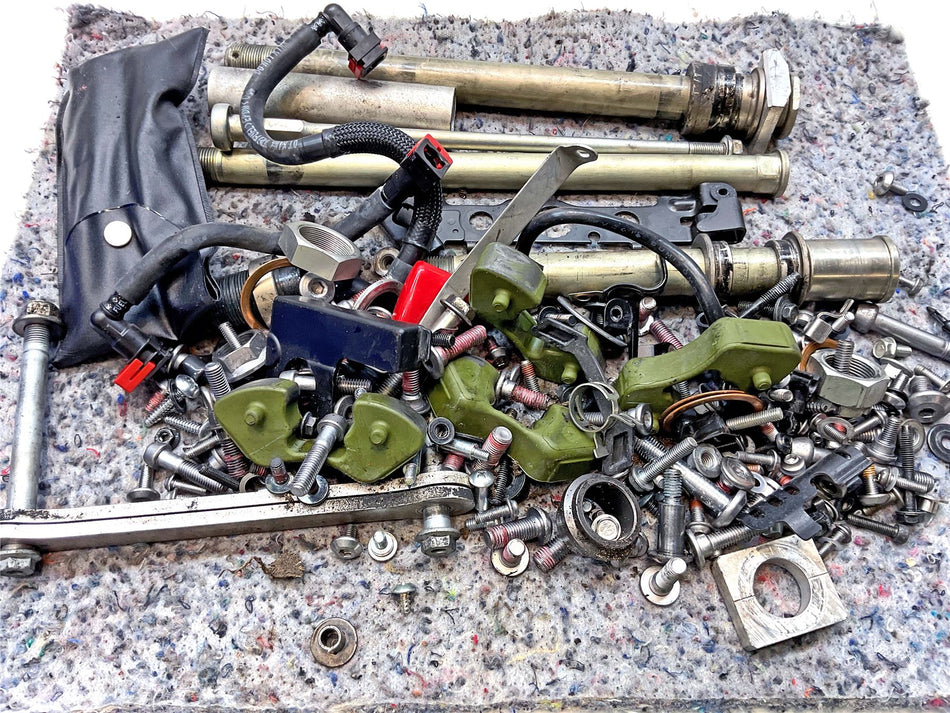 2014 Kawasaki Ninja ZX6 Assorted Nuts, Bolts & Fixings