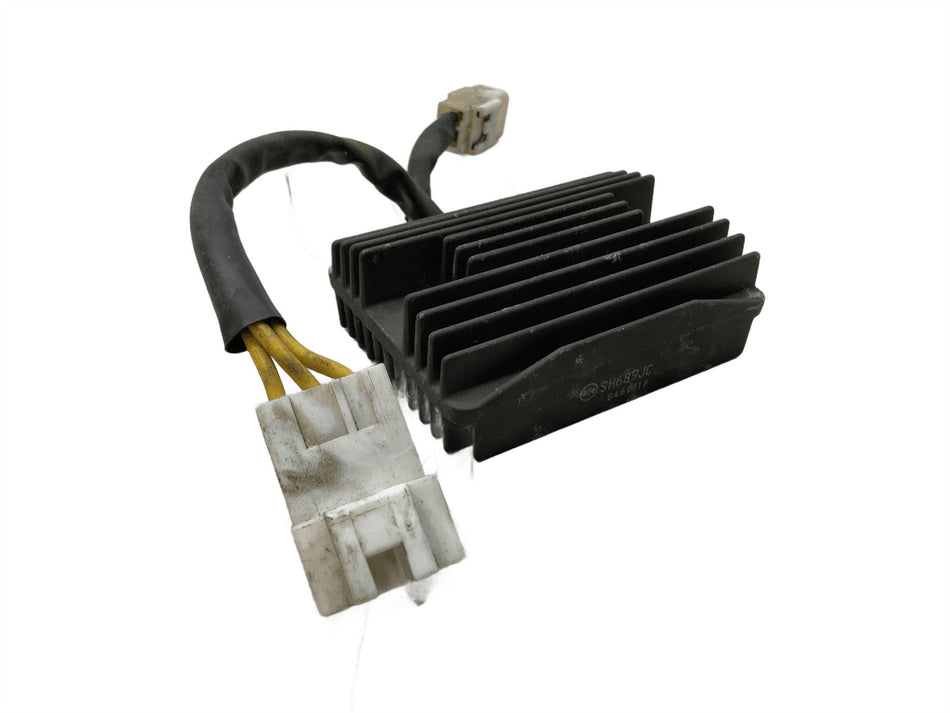 2017 Vespa GTS300 Super Regulator Rectifier SH689JC