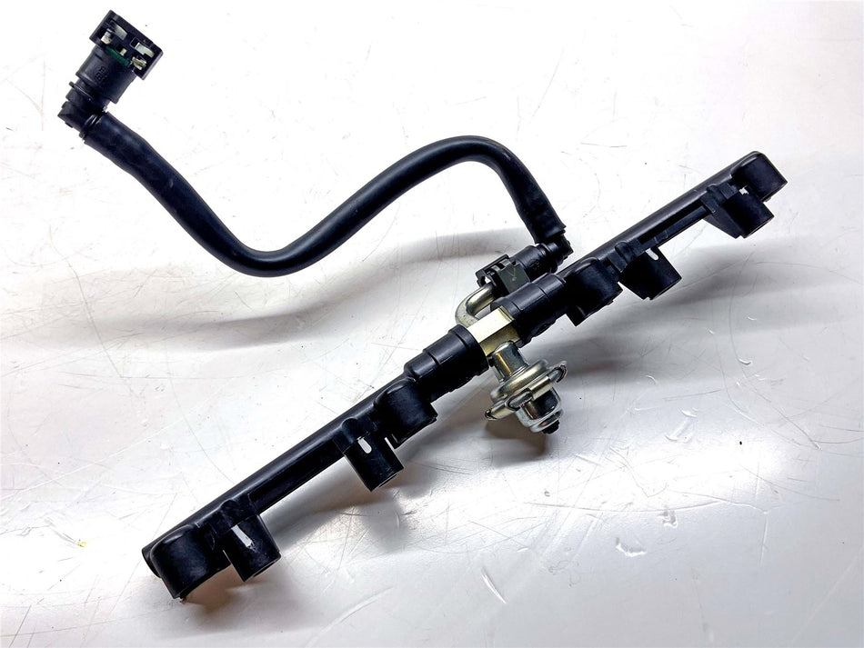 2022 Yamaha MT-10 Fuel Rail Assembly - B67137950000