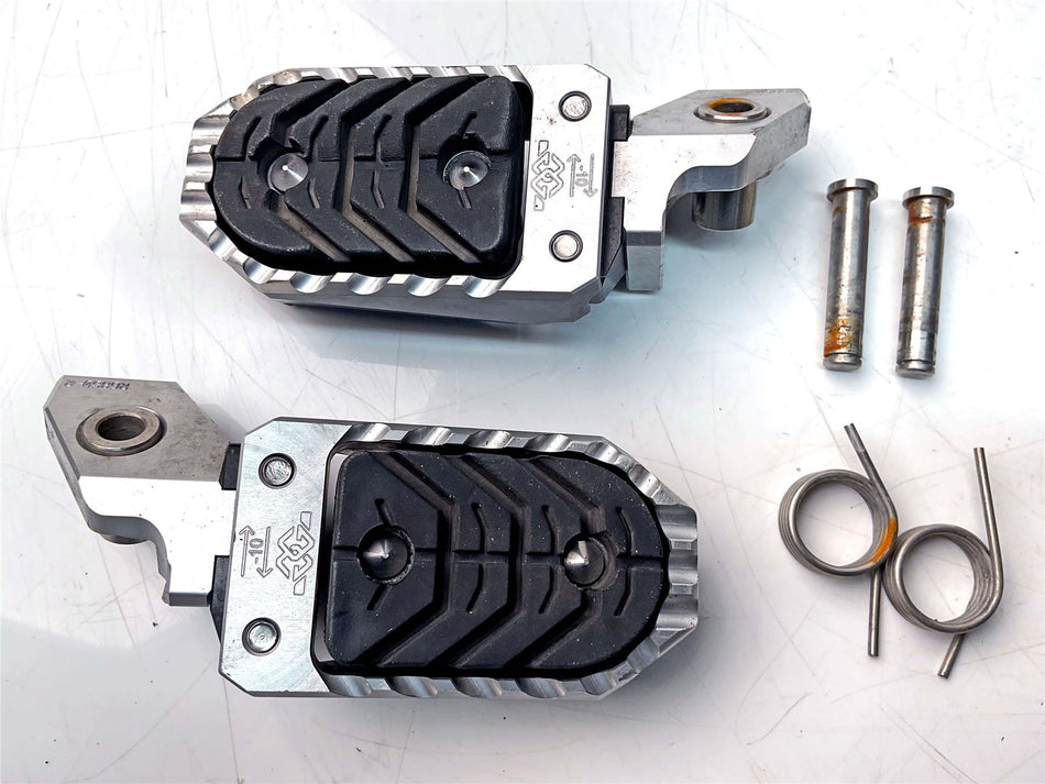 2024 BMW R1250GS Adventure Front Left & Right Footpegs