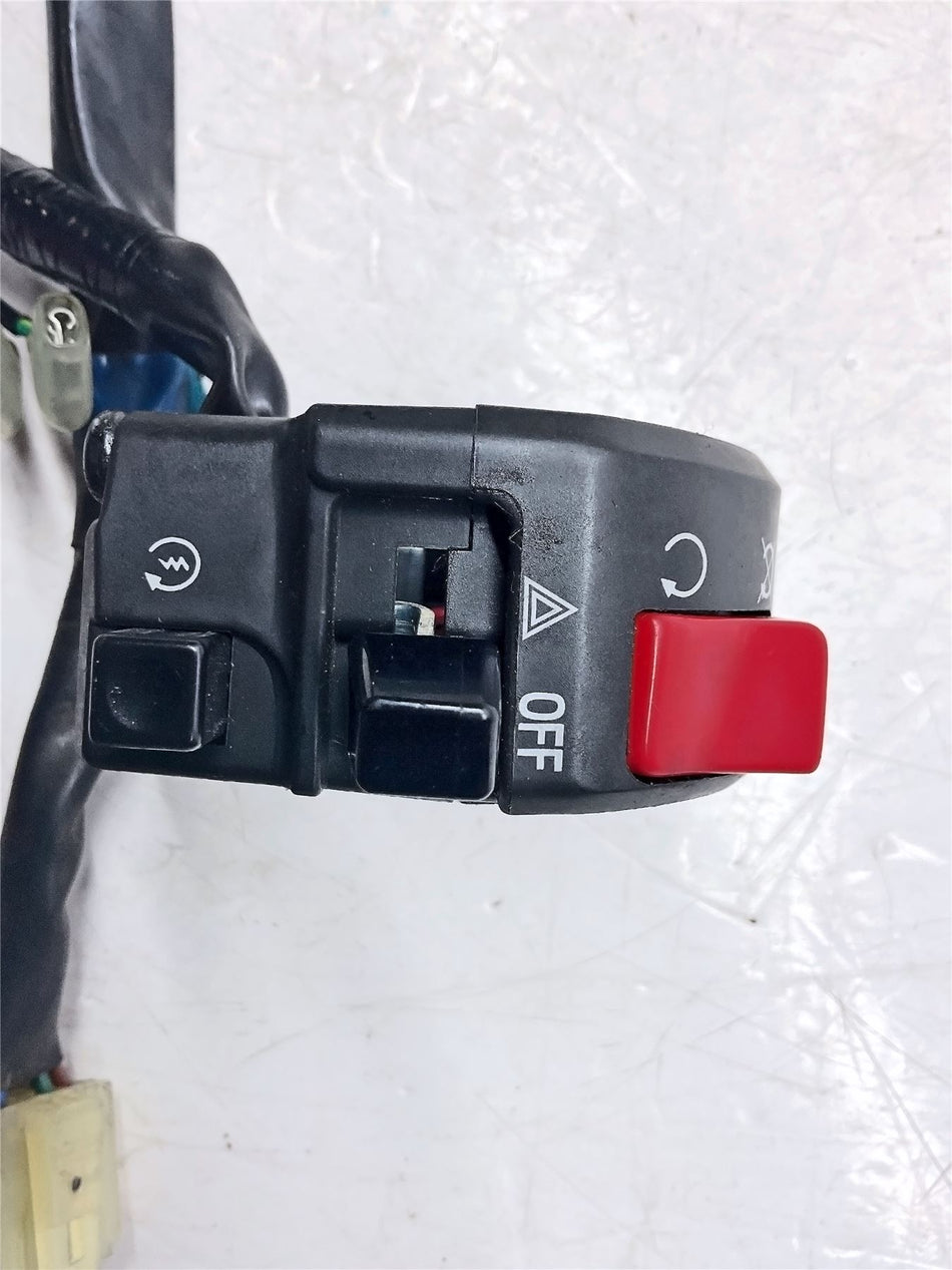 2024 Yamaha YZF R7 Right Switch Gear - 4KG2628100