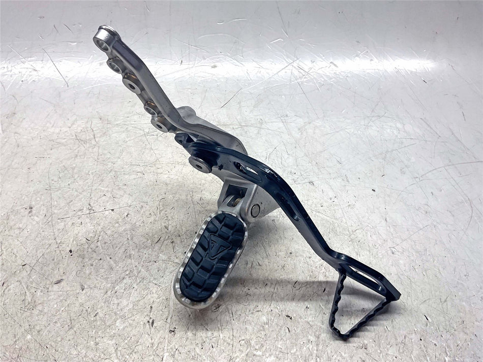 2024 Triumph Tiger 850 Sport Right Front Footrest & Brake Pedal - T2082358