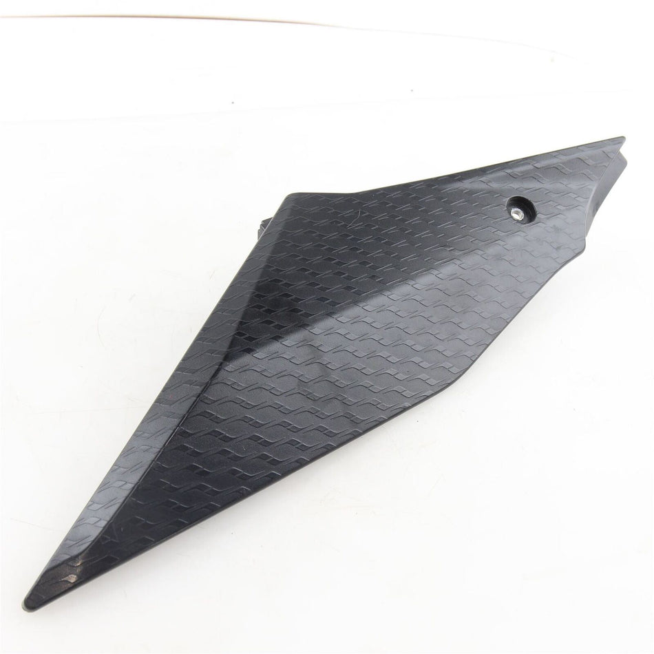 2018-2019 YAMAHA YZF-R1 Right Hand Tank Infill - 2CR-24108-00