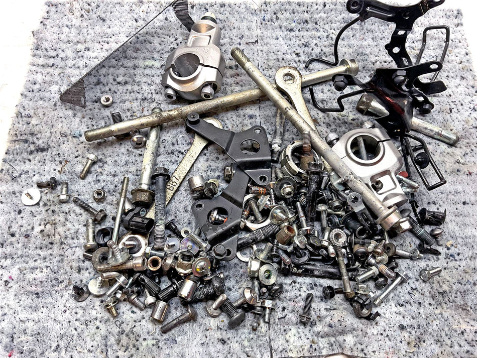2020 Yamaha MT-10 Assorted Bolts & Fixings - B59541BOBAB